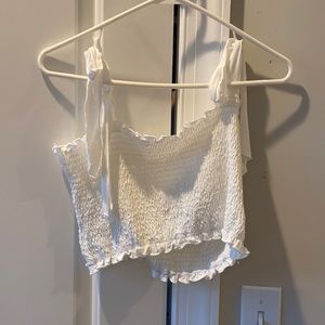 Cute white top!